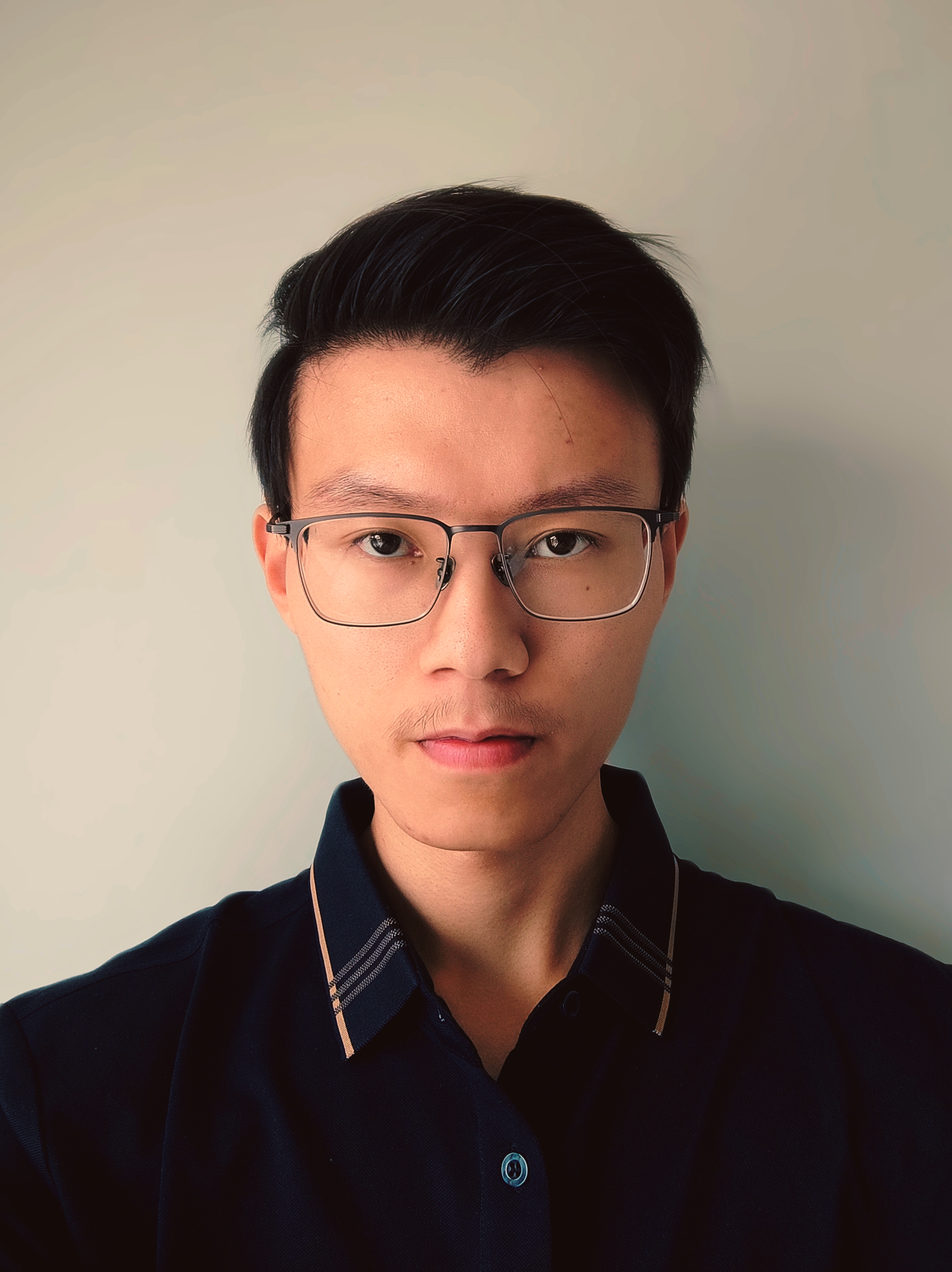 Portrait of Haozhuo Zhang